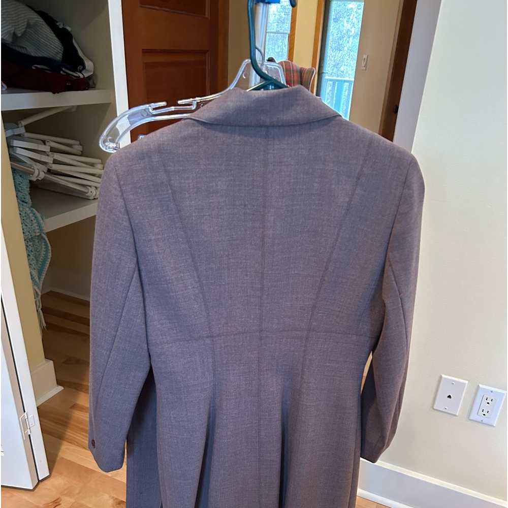 Bebe pants suit. Fitted jacket flared pants